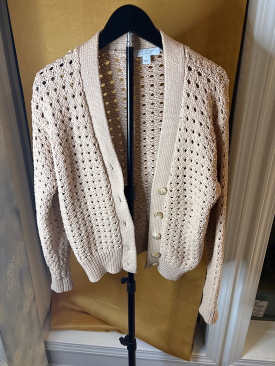 Ann Taylor Sweaters - Ann Taylor Weekend Chunky Mesh Stitch V-Neck Light Beige Cardigan Sz Small